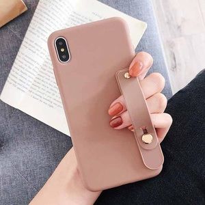 Lot of 5 iPhone 8 cases with hand strap